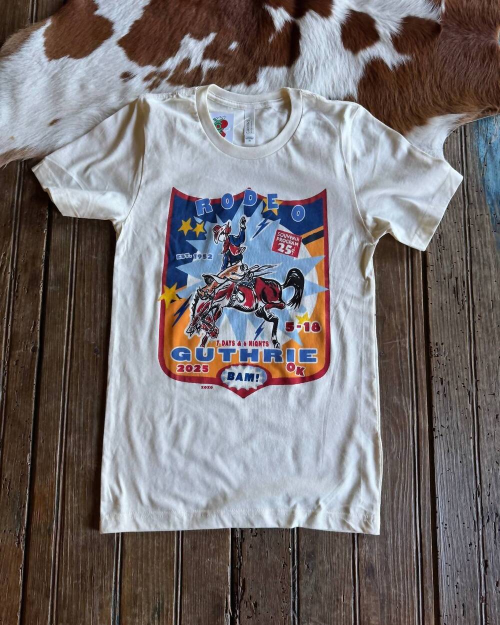 NEW XOXO unisex guthrie rodeo tee in cream